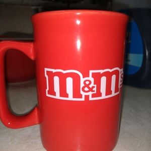 M&M Cup